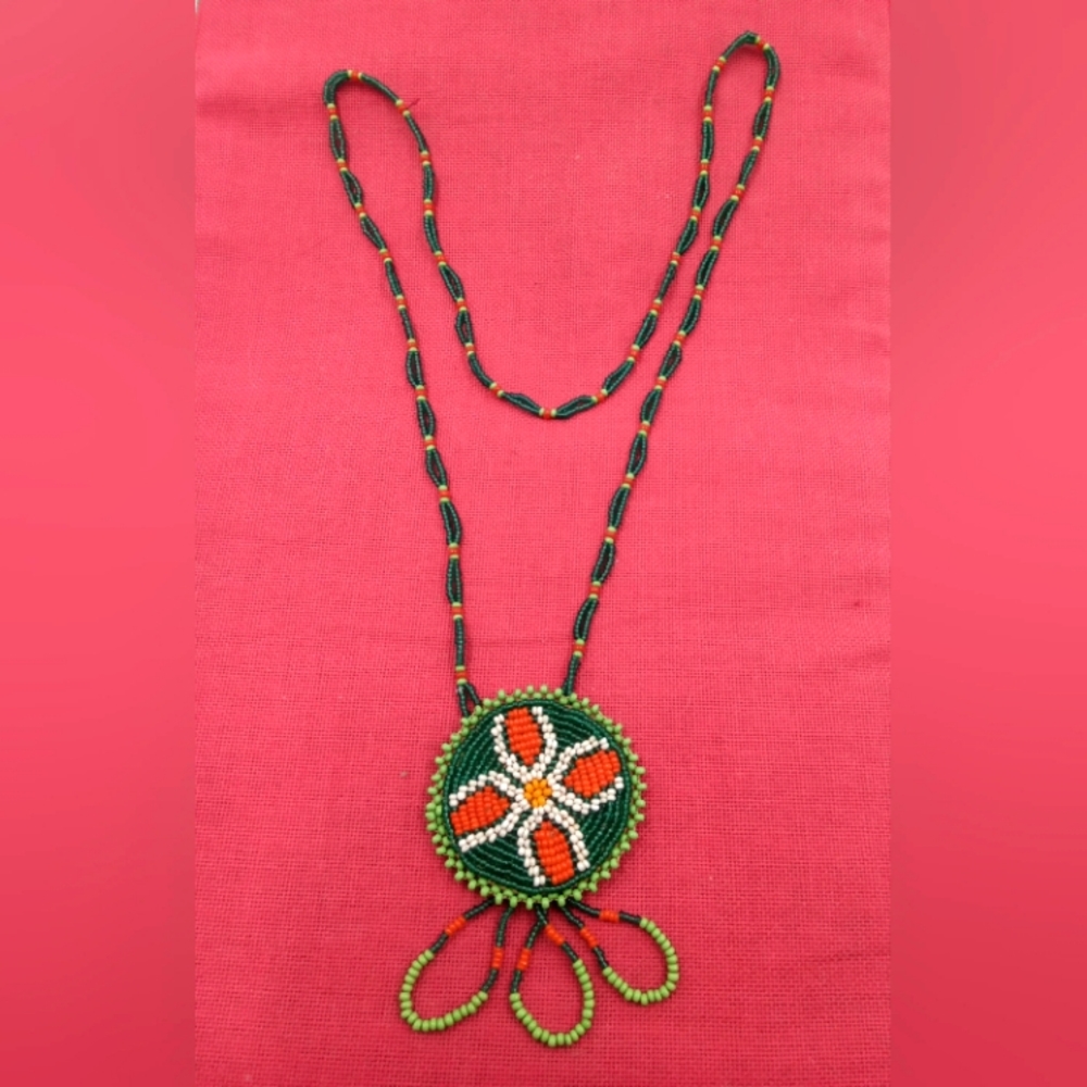 Native American Vintage Beaded Necklace